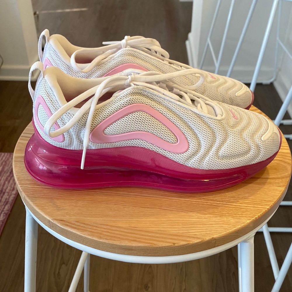 Nike Air Max Pink in 6.5 Womens